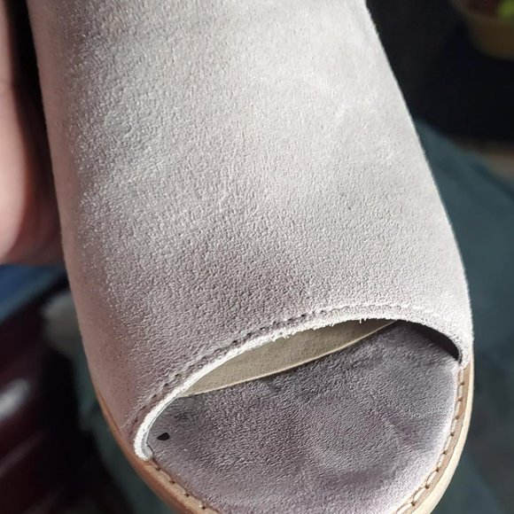 Dolce Vita “Levi” Suede Peep Toe Bootie in Gray Sz 9.5- Shipping Incl - Picture 8 of 15